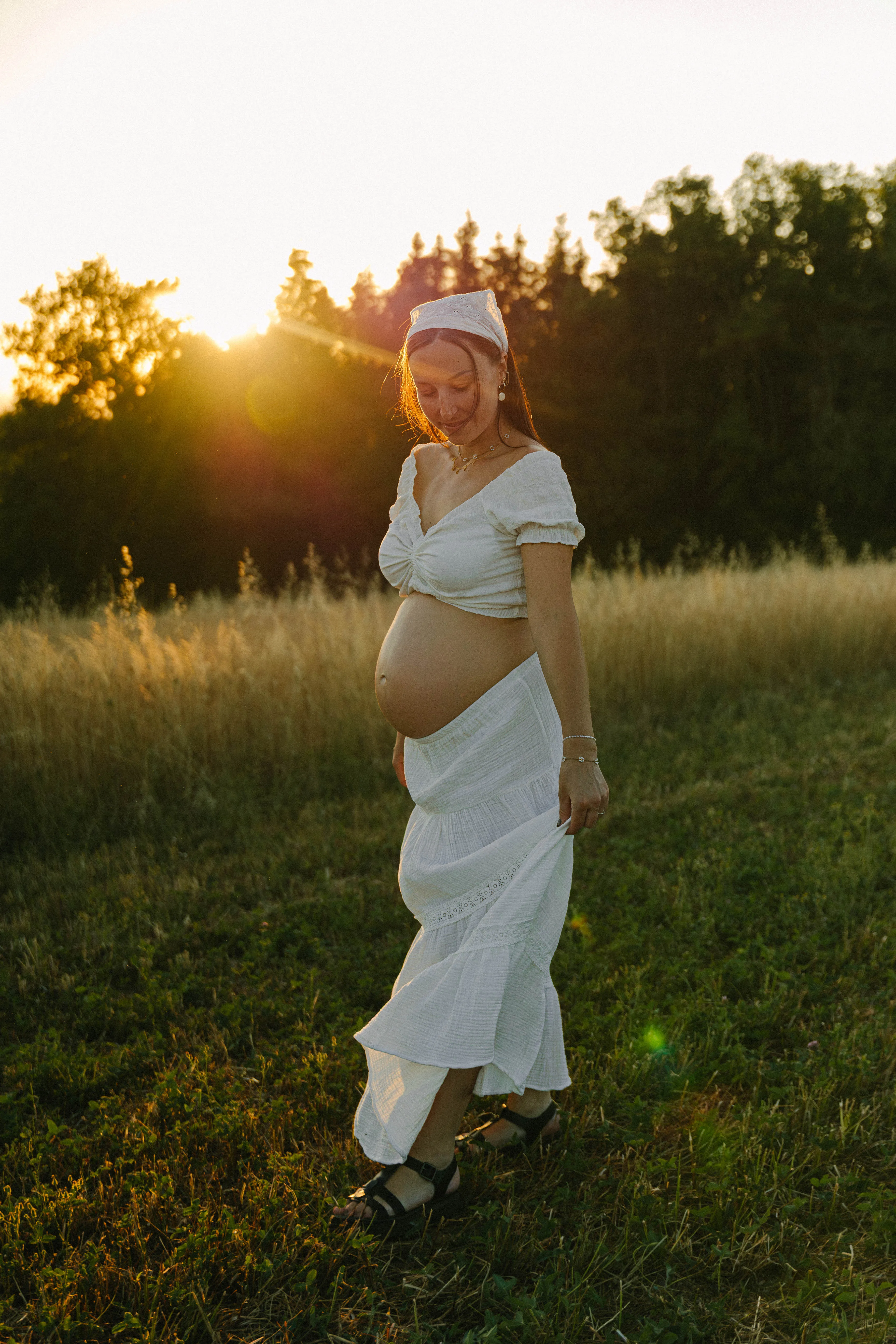 femme-enceinte-nature