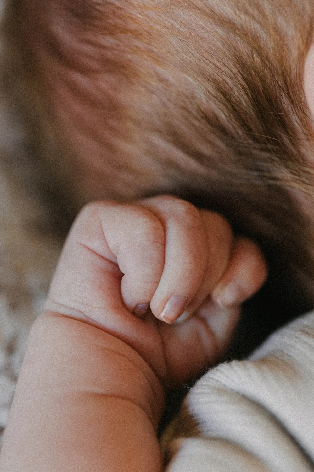 mains-bébé