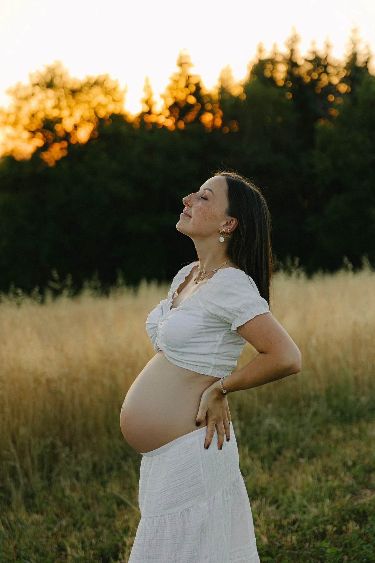 femme-enceinte-nature