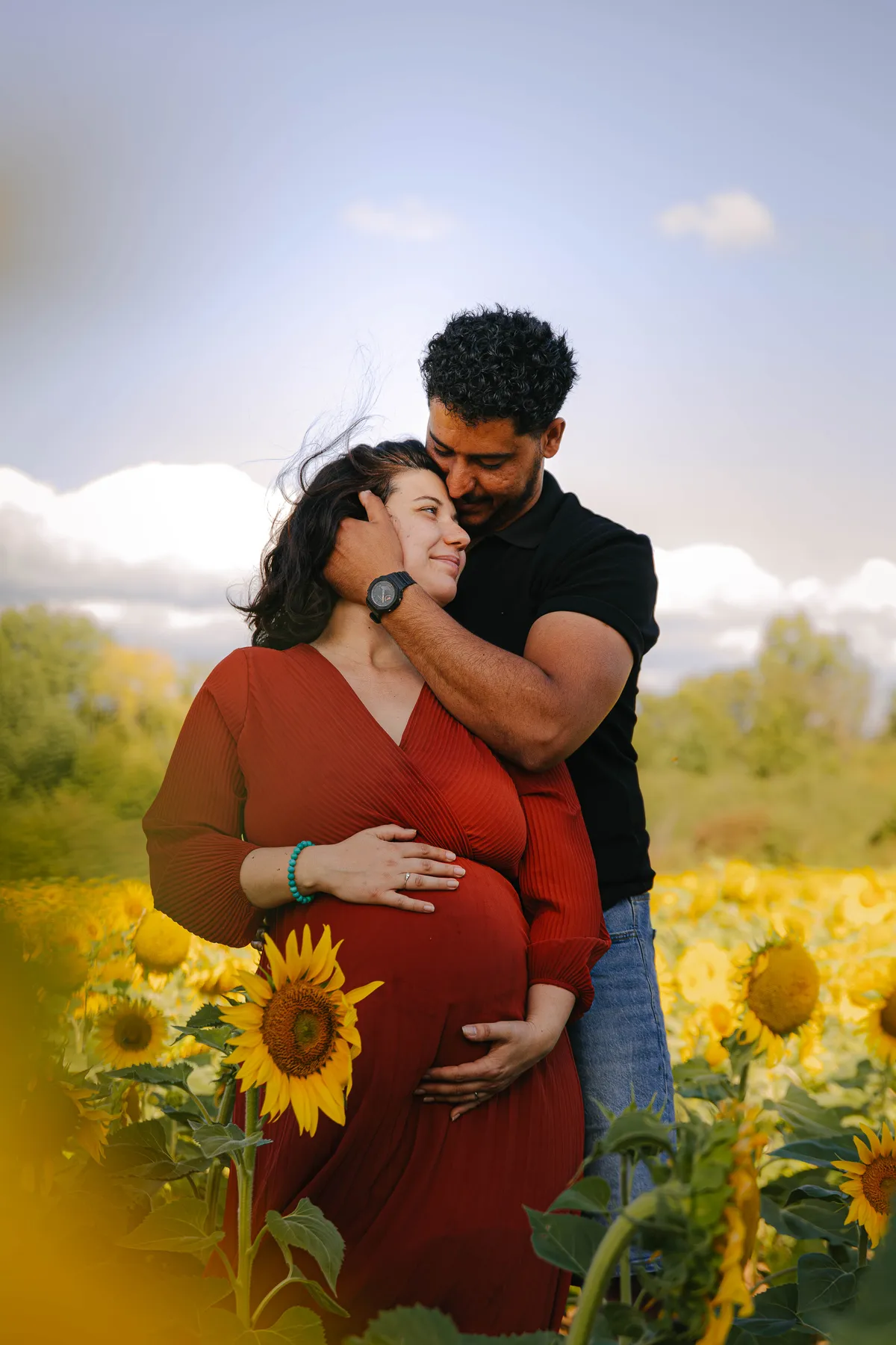 couple-grossesse-tournesol