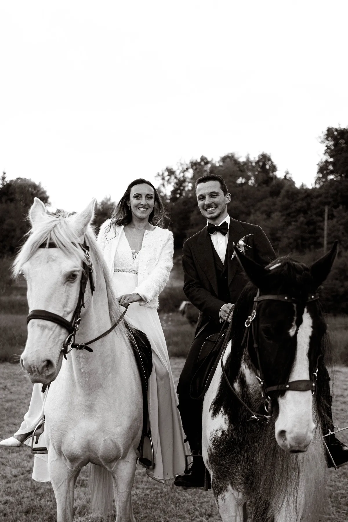 mariés-couple-chevaux